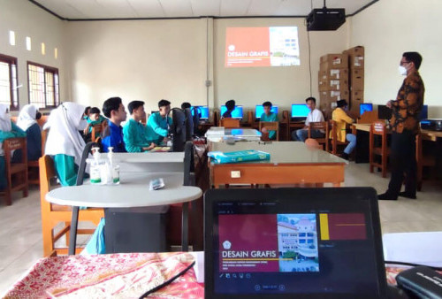 UTI Gelar PKM di SMKS Nurul Huda Pringsewu    