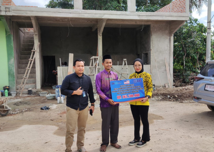 BRI Cabang Pringsewu Serahkan CSR berupa Bantuan Dana Rehabilitasi Ruang Wudhu dan Sanitasi
