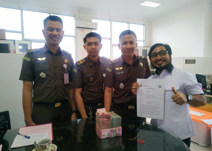 Mantan Bendahara BPBD Bandar Lampung Kembalikan Uang Kerugian Negara