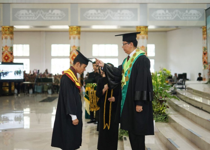 Rektor Sebut UIN Kampus Islam yang Inklusif, Lahirkan Luluskan Wisudawan Doktor Non Muslim Pertama