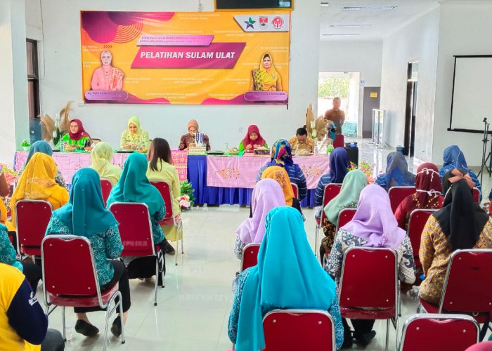 Sulam Ulat Mesuji Resmi Memiliki Hak Paten, Ini Harapan Ketua Dekrnasda Pemkab 