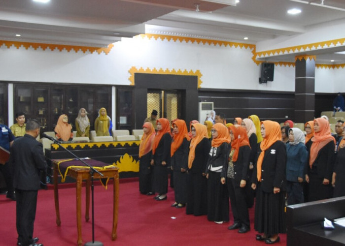 Kukuhkan Forum Puspa Kota Metro, sebagai Wadah Komunikasi Berbagai Bidang