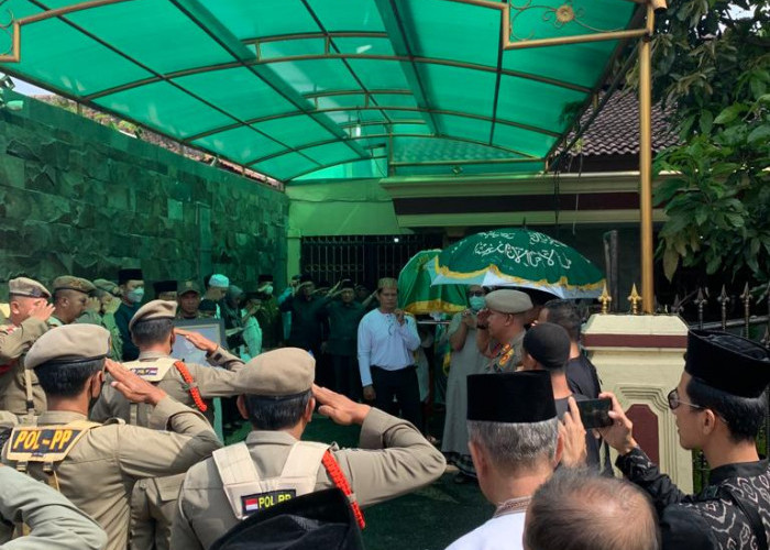 Almarhum Hannibal Dimakamkan di Kampung Halaman