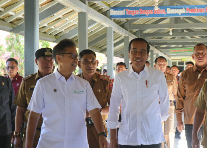 Tinjau RSUD Alimuddin Umar, Jokowi Janjikan Alkes Canggih
