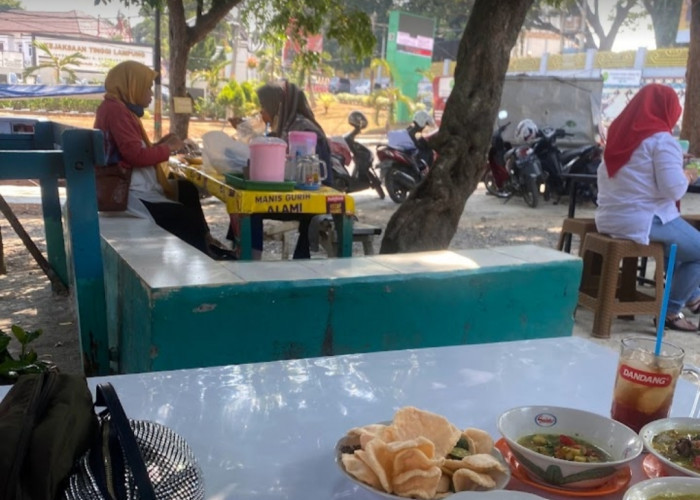 Dekat Stasiun Tanjung Karang, 5 Rekomendasi Soto Enak di Bandar Lampung, Nomor 3 untuk Penggemar Tulang Ayam