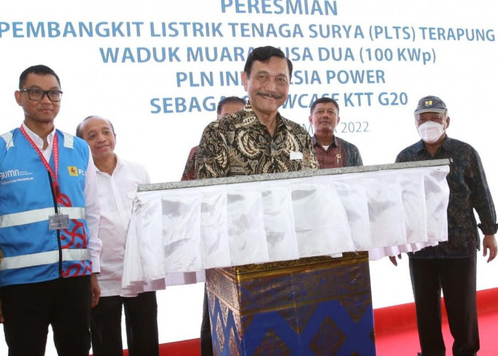 Jelang KTT G20, Menko Luhut Resmikan PLTS Terapung Milik PLN di Bali
