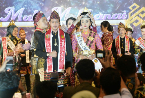 Lulu Zahrani dan Arya Bagus Wahyu Juara Muli Mekhanai 2022