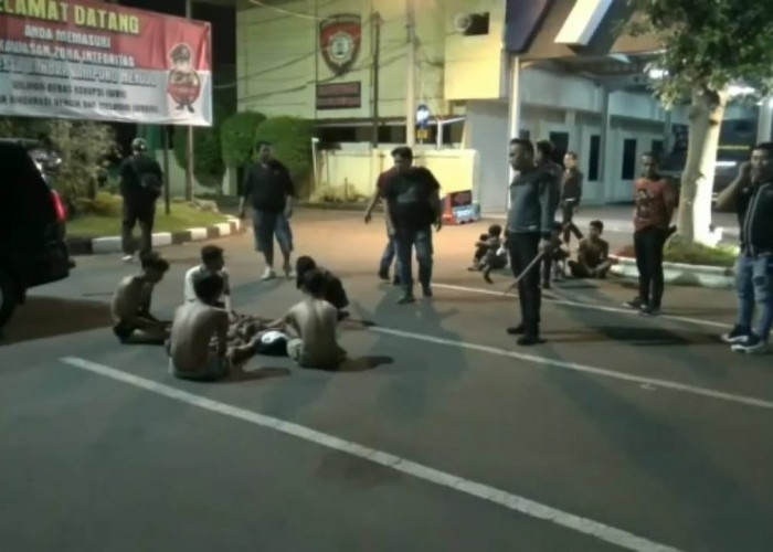 Kedapatan Bawa Senjata, Remaja Ini Ditetapkan Tersangka