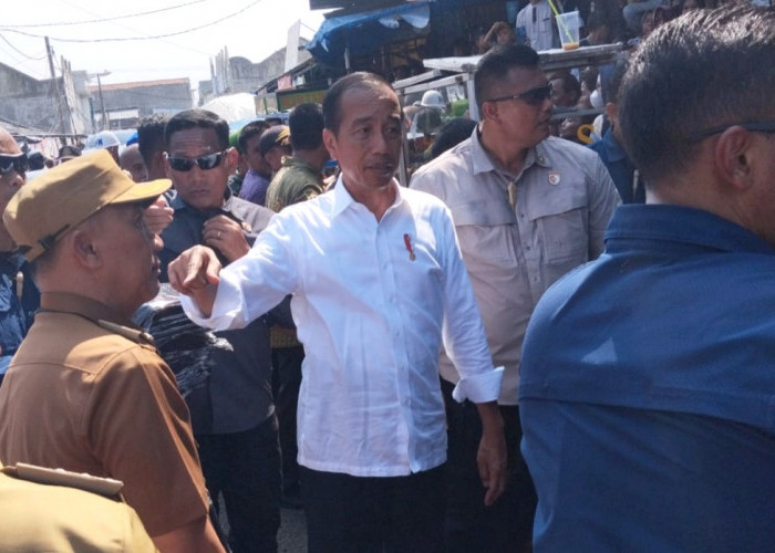 Presiden Joko Widodo Kunjungi Pasar Kota Agung Tanggamus dan RSUD Batin Mangunang