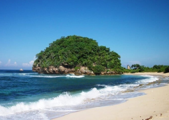 Ada 8 Pantai Menawan Tapi Angker di Jawa Timur, Cocok Bagi Kamu yang Hobby Jelajah Wisata Horor