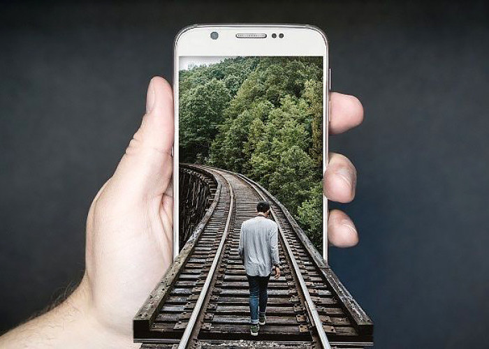Awas! Jangan Asal Scroll HP, Bisa Kena Doomscrolling 