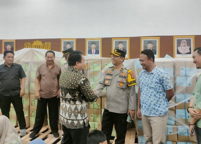 Dikawal Ketat Polisi, Pelipat Surat Suara Pemilu Tulang Bawang Diminta Tidak Melakukan Hal Terlarang Ini
