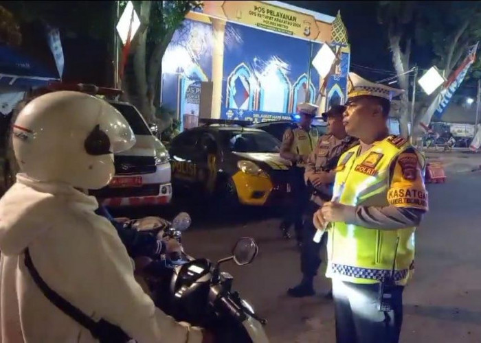 Polres Metro Kawal Pemudik Roda Dua