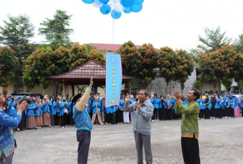 Lepas Mahasiswa KKN, Rektor Universitas Muhammadiyah Pringsewu Ingatkan Fokus Kegiatan 