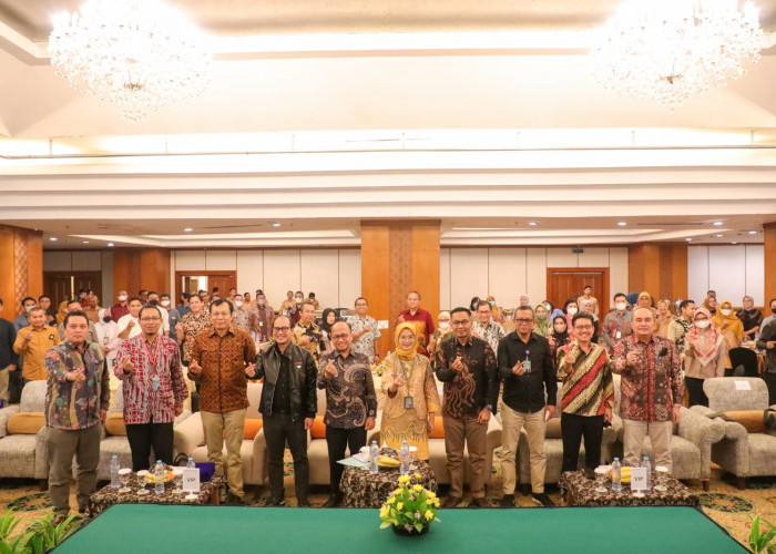 Kemenaker Klaim Perppu Cipta Kerja Solusi di Tengah Ketidakpastian Ekonomi Global