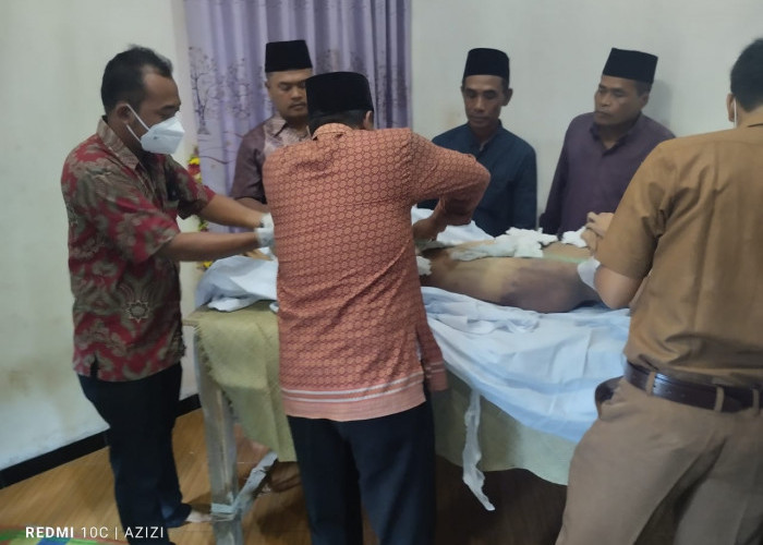 Frustasi Putus Cinta, Pemuda Nekat Gantung Diri