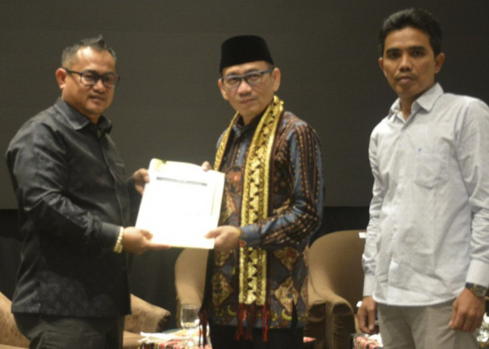Jelang Pelantikan, KPU Mesuji Serahkan Dokumen 30 Caleg Terpilih ke Gubernur Melalui Pj Bupati  