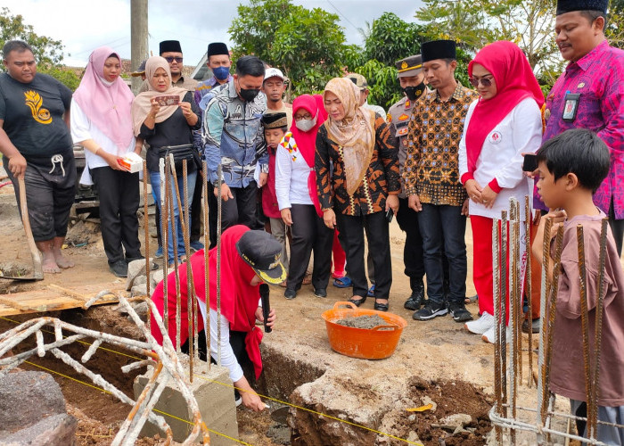 Bupati Tanggamus Hadiri Peletakan Batu Pertama Pembangunan Masjid di Gisting 