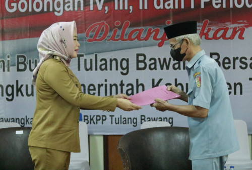 Silaturahmi dengan Ribuan Pegawai, Bupati Winarti Minta Layani Warga dengan Hati