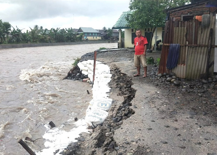 Dinding Sungai Way Krui Kian Tergerus, Proposal Perbaikan Diajukan, Hasilnya 