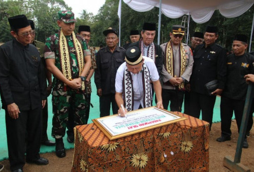 Buka Festival Seni Budaya Silat Kesti TTKKDH, Begini Pesan Bupati Lamtim