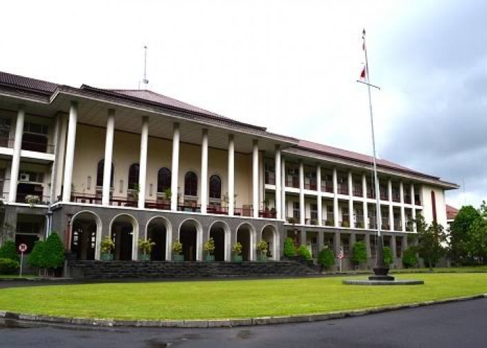 Tak Hanya di Perguruan Tinggi Keagamaan Islam, Berikut Daftar PTN yang Memiliki Jurusan Ekonomi Syariah