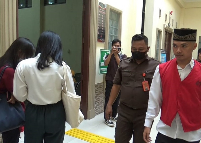 Jalani Sidang Perdana, Begini Kronologi Lengkap Juga Alasan Oknum Polisi Curi Mobil di MBK