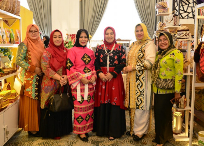 Hadiri Pameran Lampung Craft, Ini Harapan Ketua Dekranasda Lampung Timur 