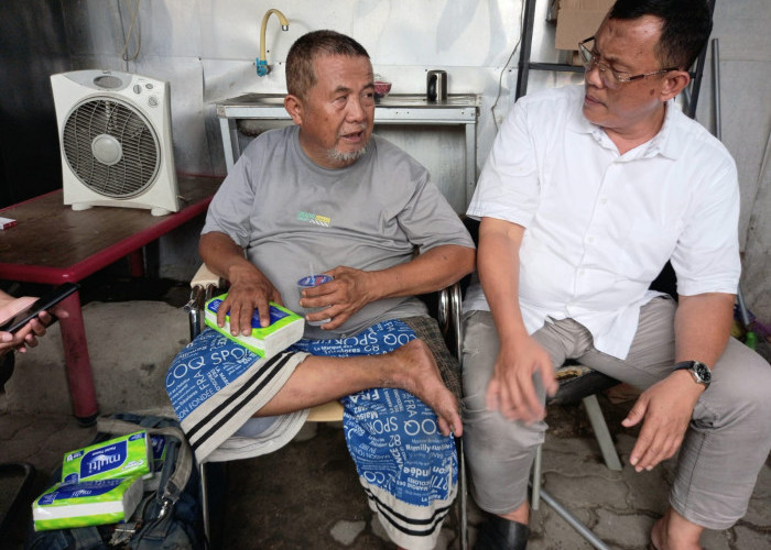 2 Mimpi Ahmad Lison, Si Tuna Netra Penjual Tissu Keliling Asal Lahat 