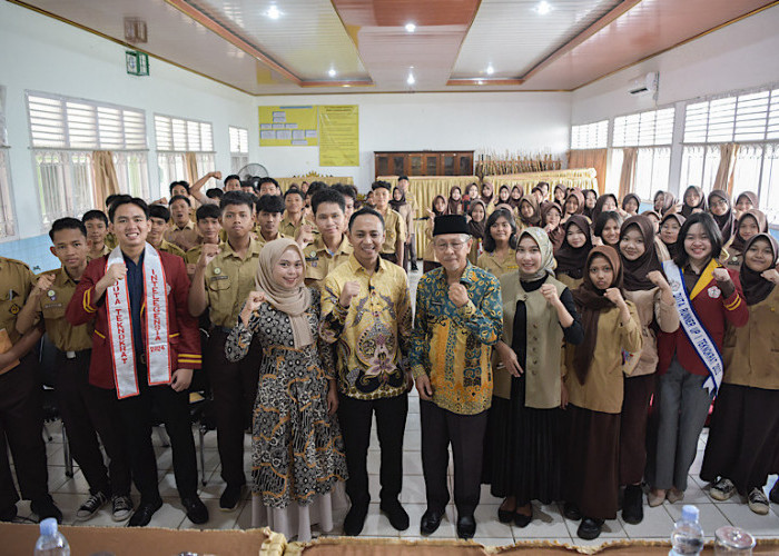 Universitas Teknokrat Indonesia Gelar Pengabdian kepada Masyarakat di SMAN 13 Bandar Lampung