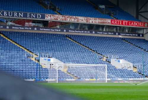 Stadion Ewood Park Markas Klub Blackburn Rovers Gelar Kembali Salat Idul Adha