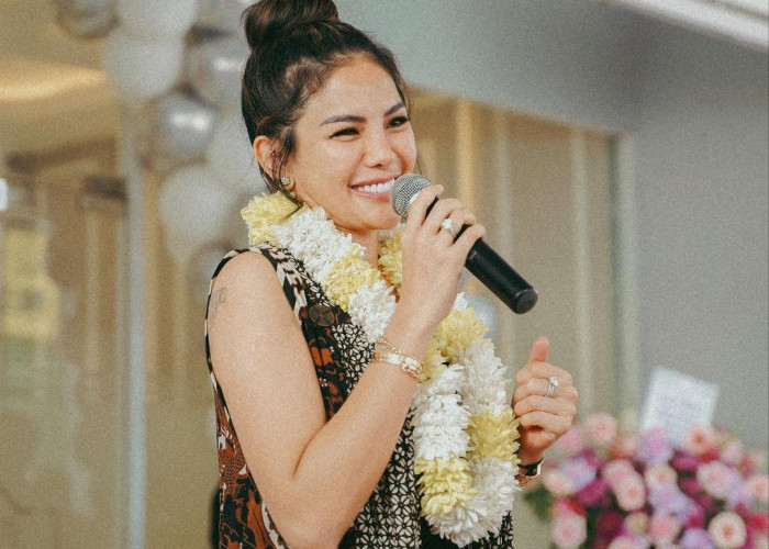 Tidak Melulu Kontroversi, Ini Sederet Prestasi Nikita Mirzani, Sempat Kalahkan Megawati