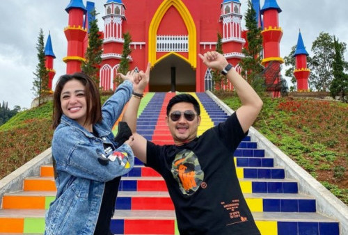 Dewi Perssik Tidak Bisa Berbuat Banyak setelah Digugat Cerai oleh Angga Wijaya