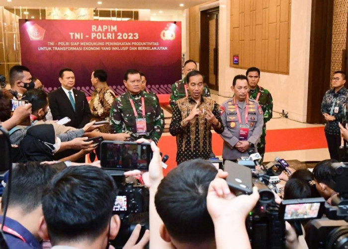 Jokowi Ingatkan Pangdam, Kapolda, Hingga Dandim Yang Lalai Tangani Karhutla Akan Dipecat