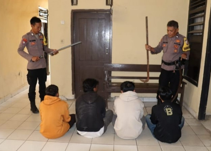 Hendak Tawuran 4 Remaja di Gelandang Polisi