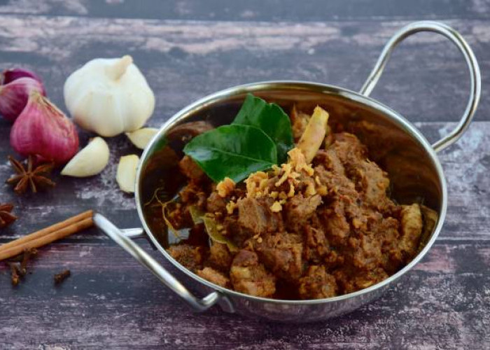 Rayakan Idul Adha Bersama Keluarga, Ini Resep Masakan Rendang Padang yang Wajib Kamu Coba