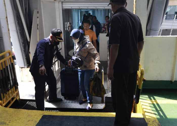 Berikut Kendaraan yang Tidak Boleh Menyeberang Lewat Pelabuhan Bakauheni Selama Arus Balik Lebaran