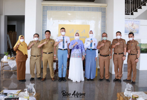 Dukung Rendy dan Shelin Sebagai Paskibraka Nasional Utusan Lampung, Ini Pesan Ibu Riana 