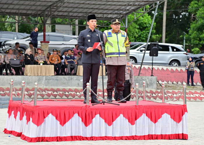 Sampaikan Amanat Kapolri, Bupati Egi Inspektur Apel Gelar Pasukan Operasi Ketupat 2025