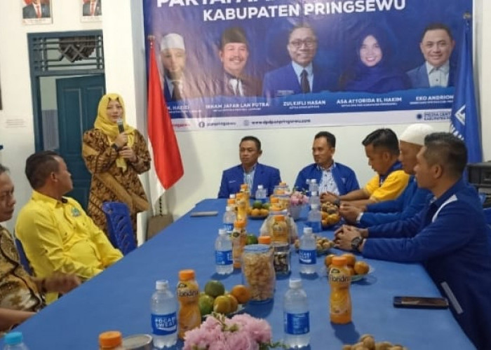 Ririn Ambil Formulir di PAN dan PDIP Pringsewu