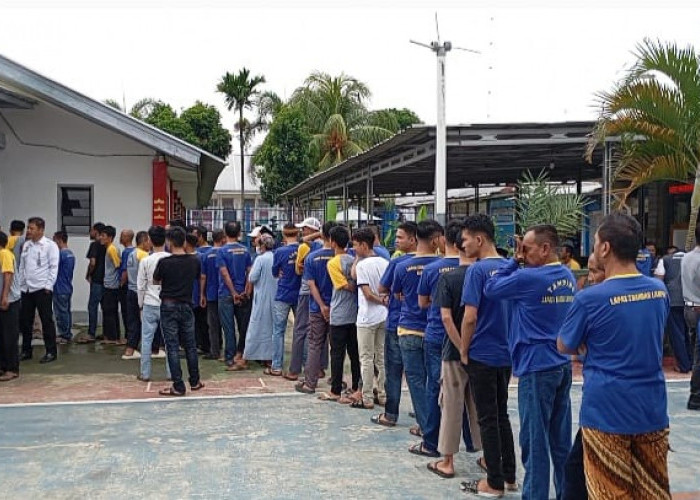 Pilkada Serentak 2024, Ribuan Napi Berbaju Tahanan Tampak Antusias Nyoblos 