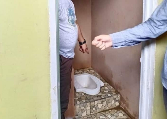 Tega! Mahasiswa UIN Ini Diduga Dianiaya, Ditelanjangi, Disundut rokok dan Dipaksa Minum Air Toilet oleh Senior