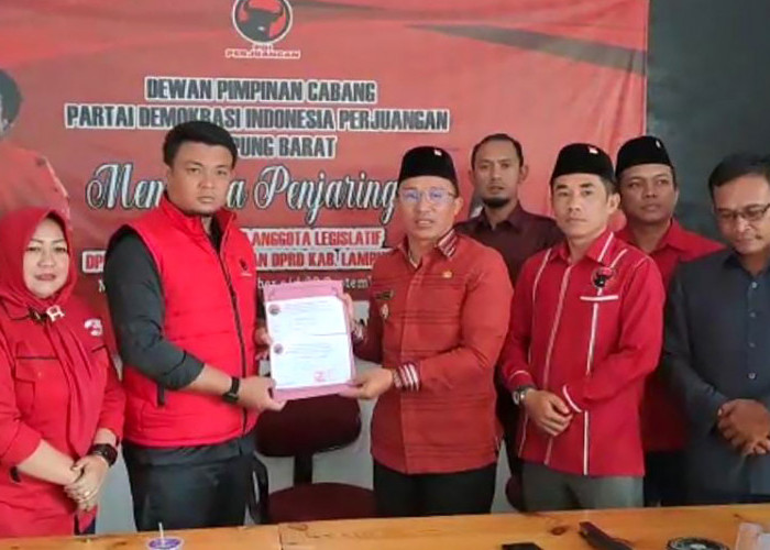 Persiapan Pileg 2024, Parosil Mabsus Ambil Berkas Pendaftaran Caleg