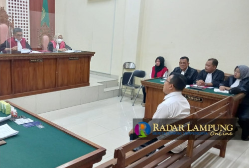 BB Kasus Penjualan Obat Ilegal Tak Lewati Uji Laboratorium, Hakim: Penyidikan Abal-abal Jika Seperti Ini
