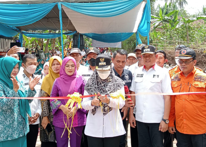 Resmikan Jembatan Penghubung Pekon dan Kecamatan, Bupati Tanggamus Harapkan Ini 