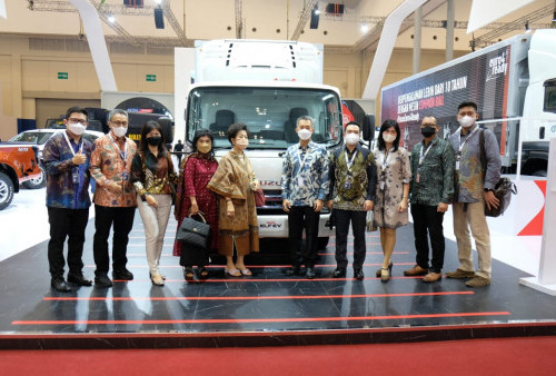 Dukung Kebijakan Pemerintah, Isuzu Hadir dengan Produk dan Layanan Inovatif di GIIAS 2022
