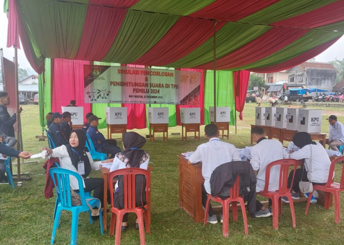 Biar Paham! KPU Lampung Barat Lakukan Simulasi Tungsura ke PPK