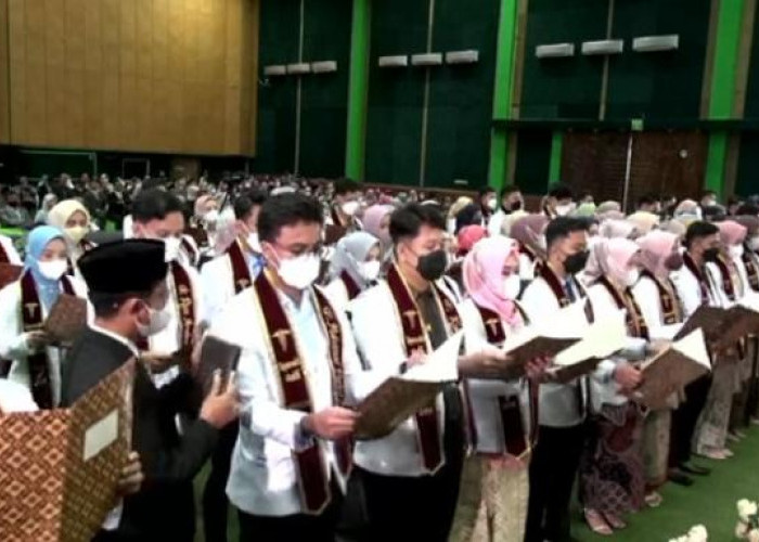 92 Dokter Muda Diambil Sumpah, Beragam Tantangan Akan Dihadapi