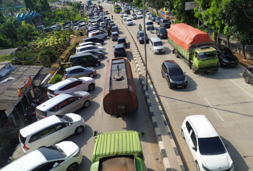 MACET ATUH PAK...