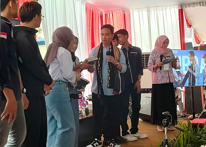 Kunjungi IIB Darmajaya, Gibran Dorong Mahasiswa Jadi Entrepreneur Muda 